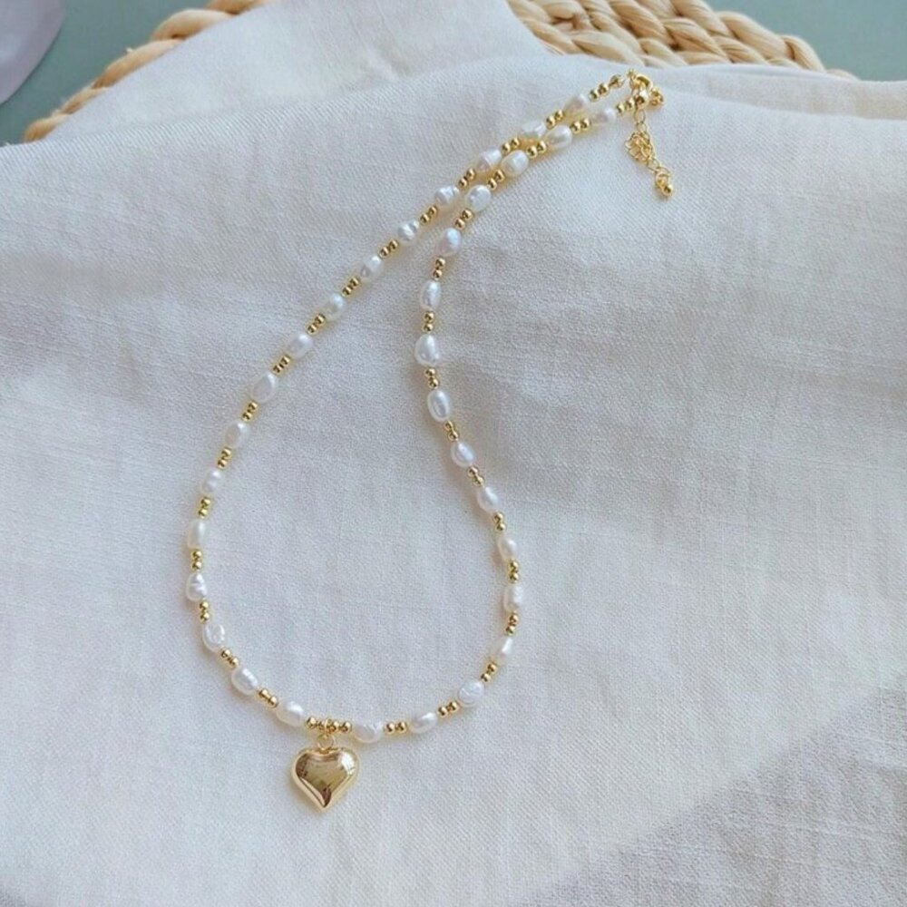 18K Gold Plated and Cultured Pearl Necklace - Picture 2 of 4